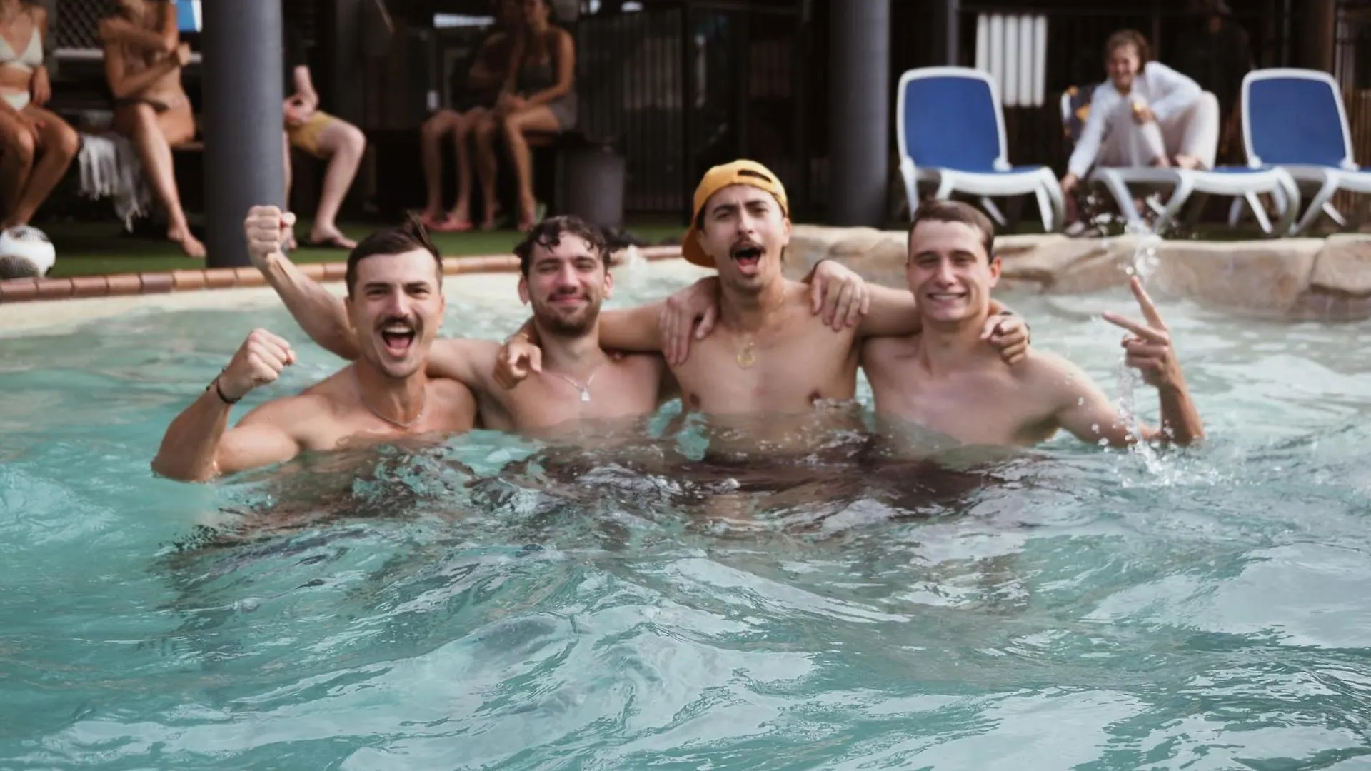 Backpackers In Paradise 18-35 Hostel Gold Coast