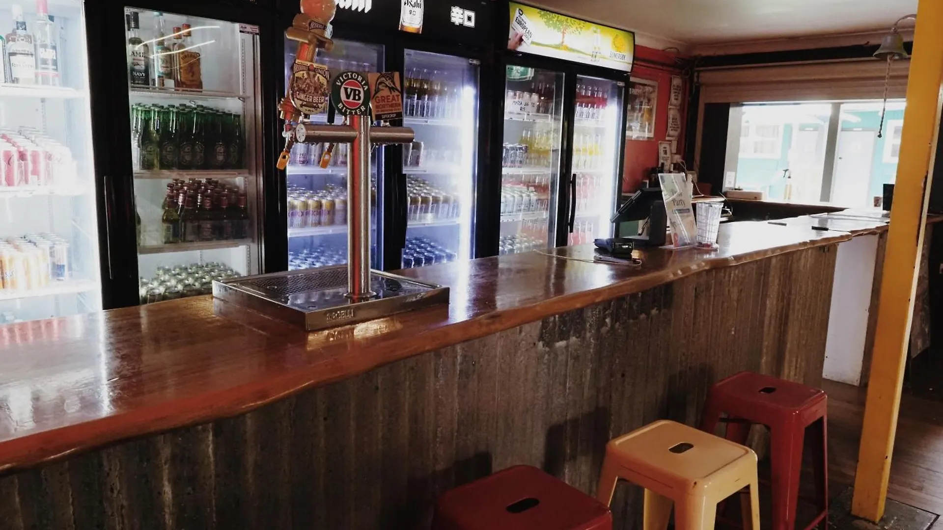 Backpackers In Paradise 18-35 Hostel Gold Coast Australia